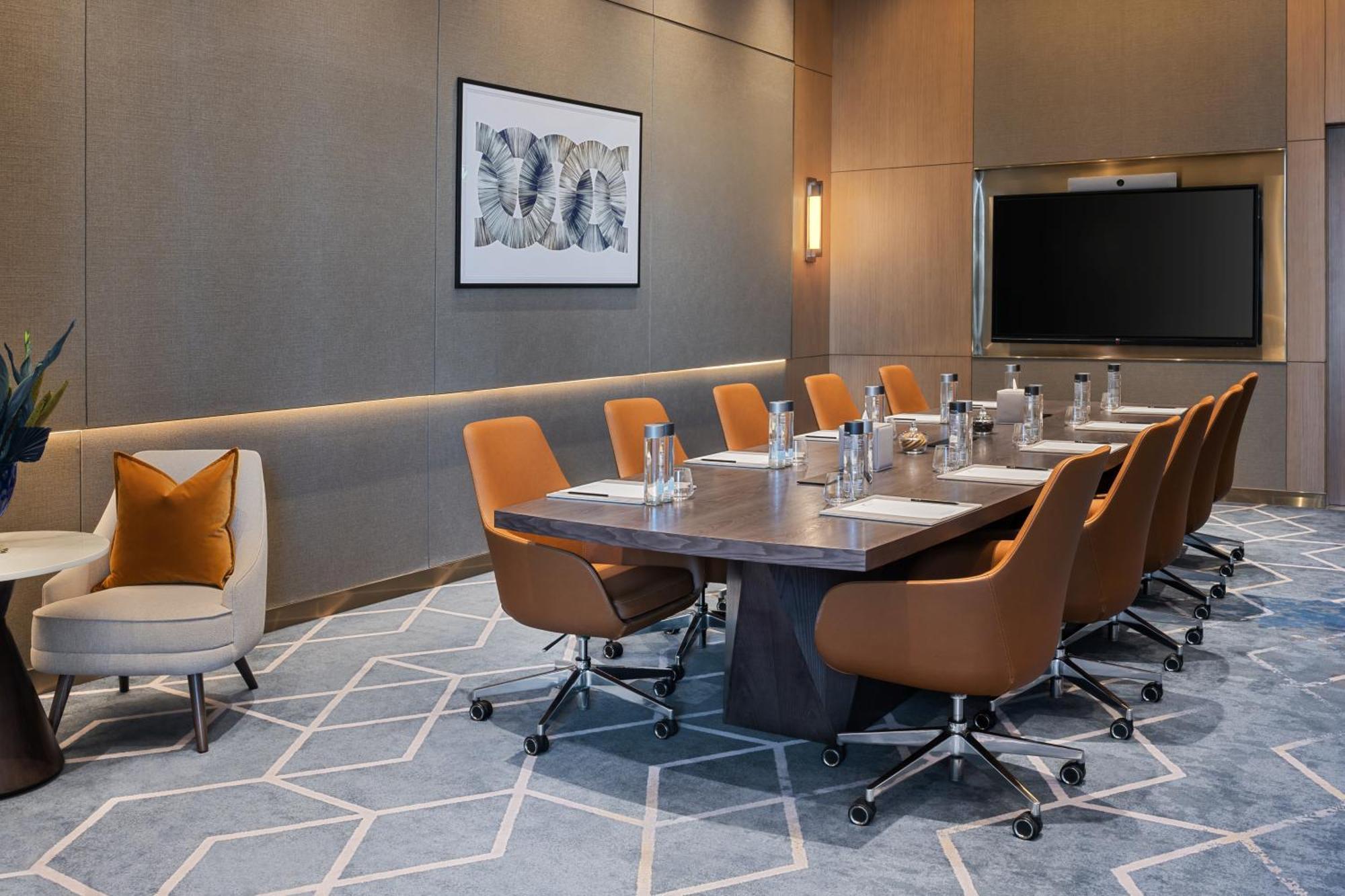 Address Creek Harbour 호텔 두바이 외부 사진 Meeting room at the Conrad London St. George Wharf