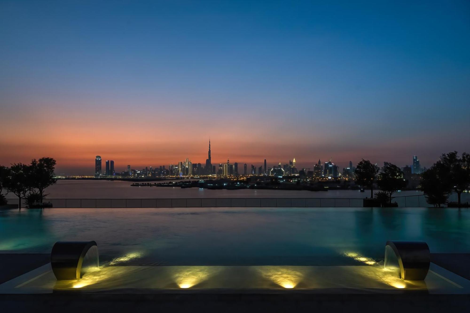 Address Creek Harbour 호텔 두바이 외부 사진 View of the Dubai skyline from the pool deck