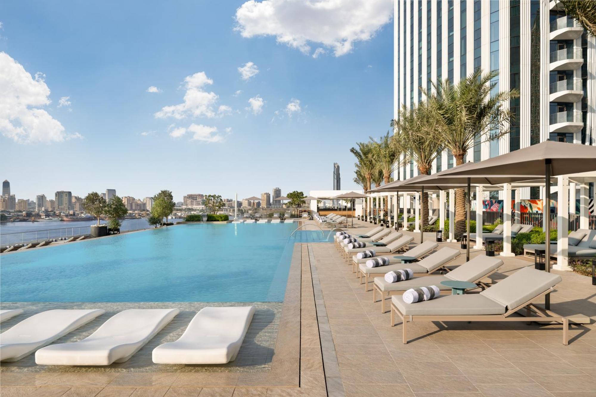 Address Creek Harbour 호텔 두바이 외부 사진 The swimming pool at the hotel